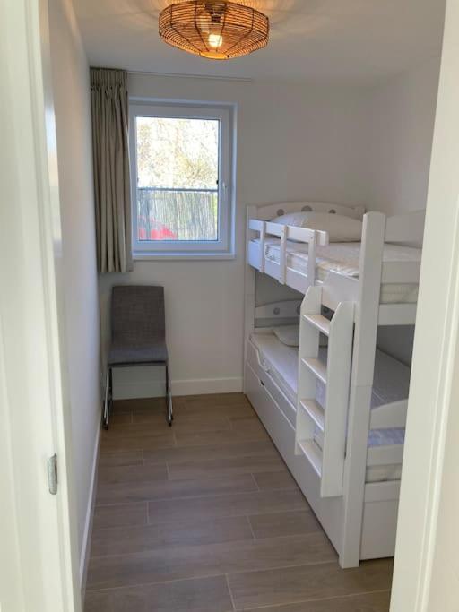 Vakantiewoning 1 Aan Zee, 400 Meter Van Het Strand ザウテランデ エクステリア 写真