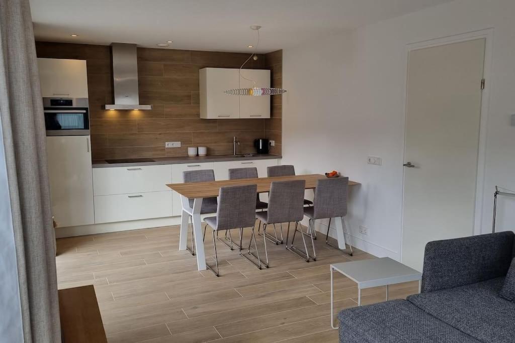 Vakantiewoning 1 Aan Zee, 400 Meter Van Het Strand ザウテランデ エクステリア 写真