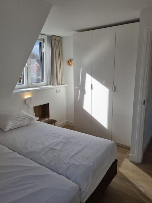 Vakantiewoning 1 Aan Zee, 400 Meter Van Het Strand ザウテランデ エクステリア 写真